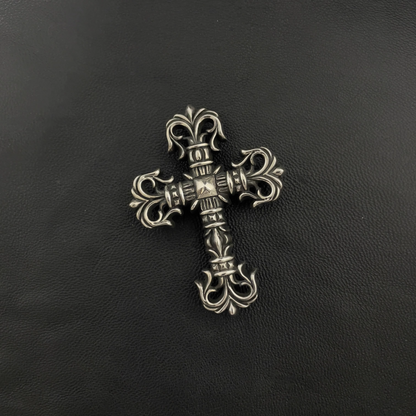 Chrome Hearts Filigree Cross Rivet Buckle