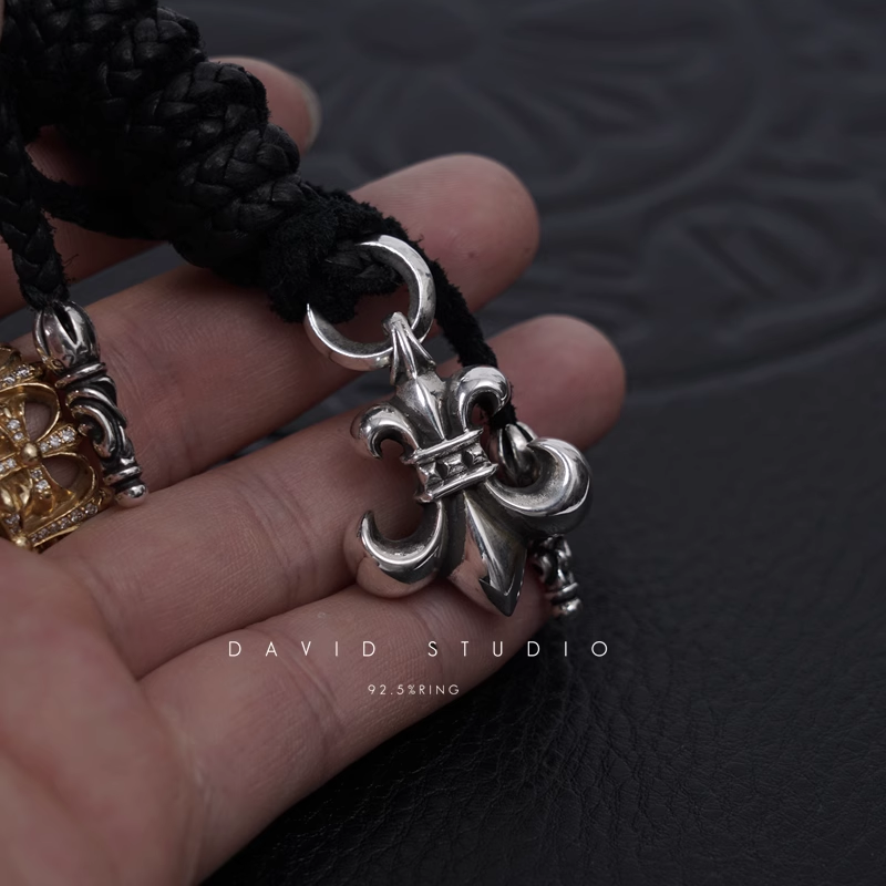 Chrome Hearts BS Fleur Charm – Leather