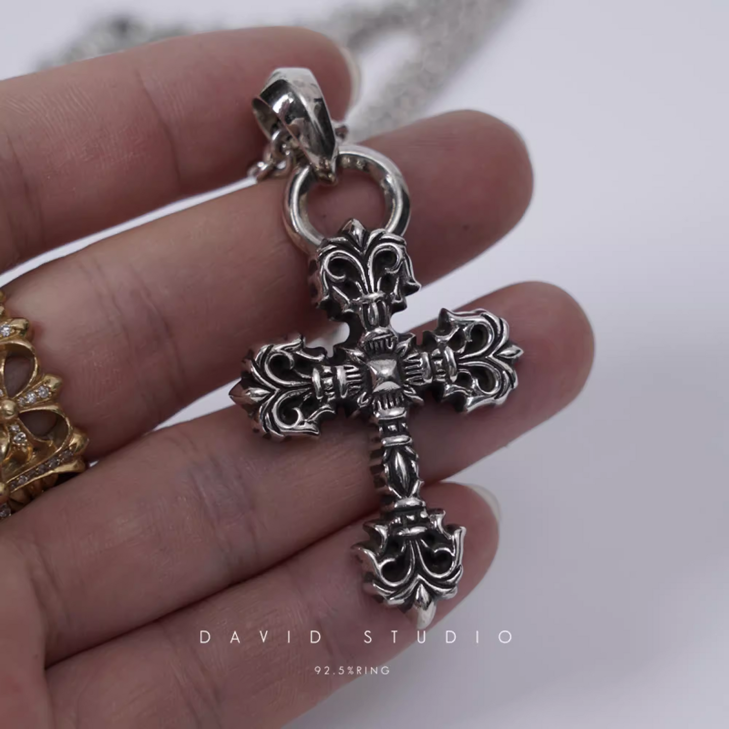 Chrome Hearts XS Filigree Cross Pendant With Bail – Roll Chain