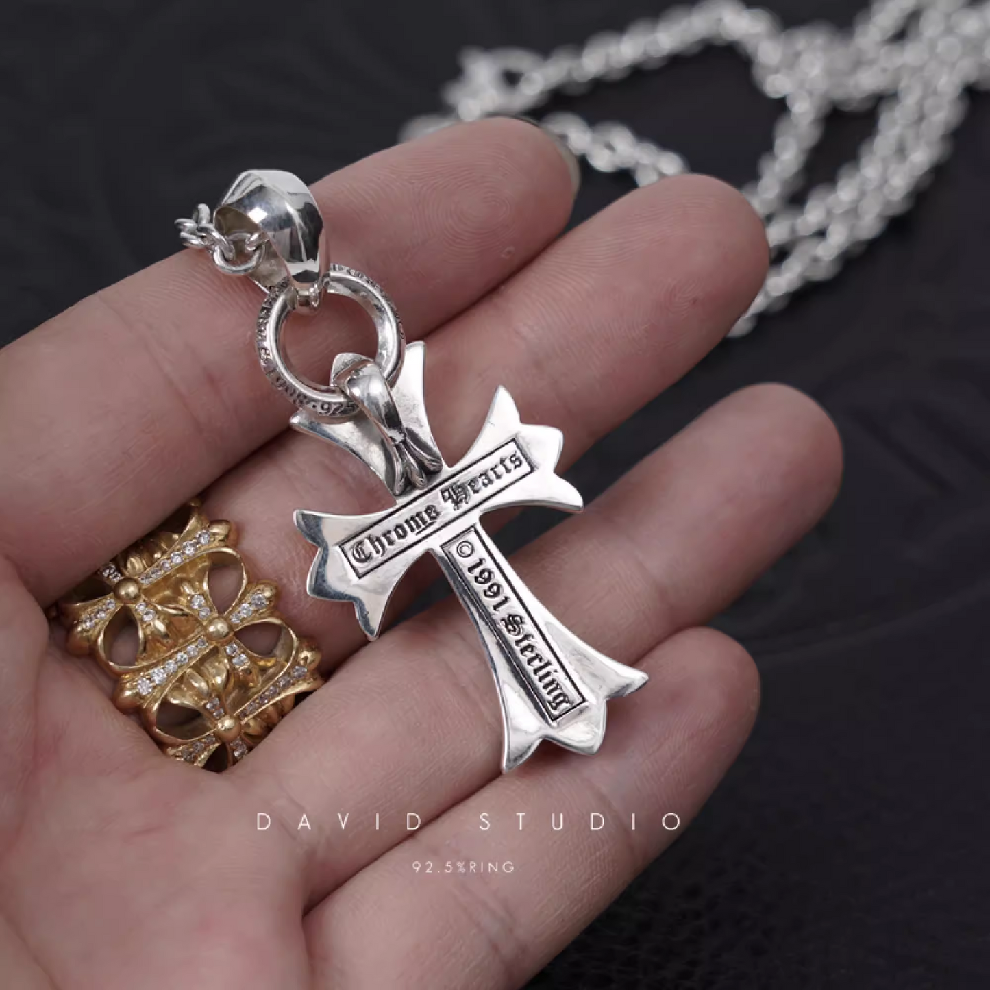 Chrome Hearts Small Cross Pendant With Bail – Roll Chain