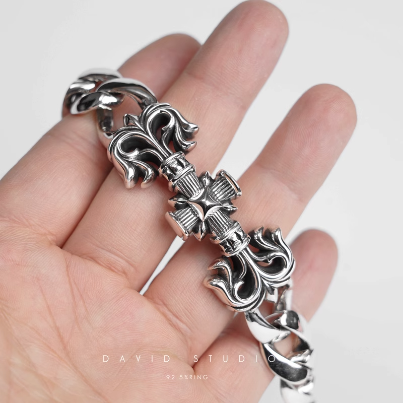 Chrome Hearts Filigree Square Cross Clip Bracelet