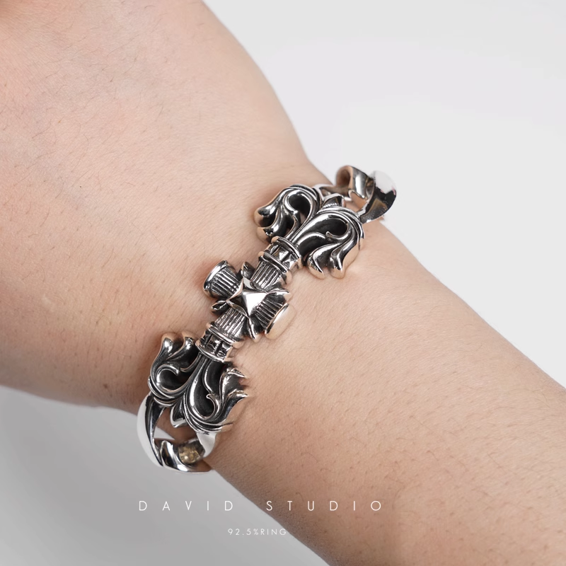 Chrome Hearts Filigree Square Cross Clip Bracelet