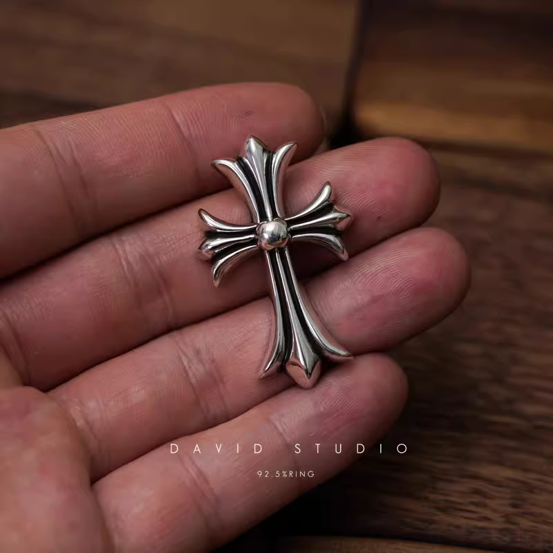 Chrome Hearts Small Cross Pendant