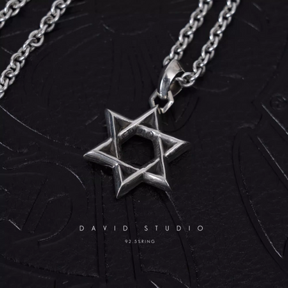 Chrome Hearts Small Star OF David Pendant – Roll Chain