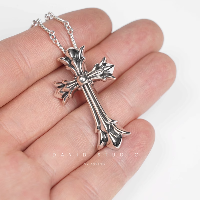 Chrome Hearts Small Double Cross Pendant – Twist Chain