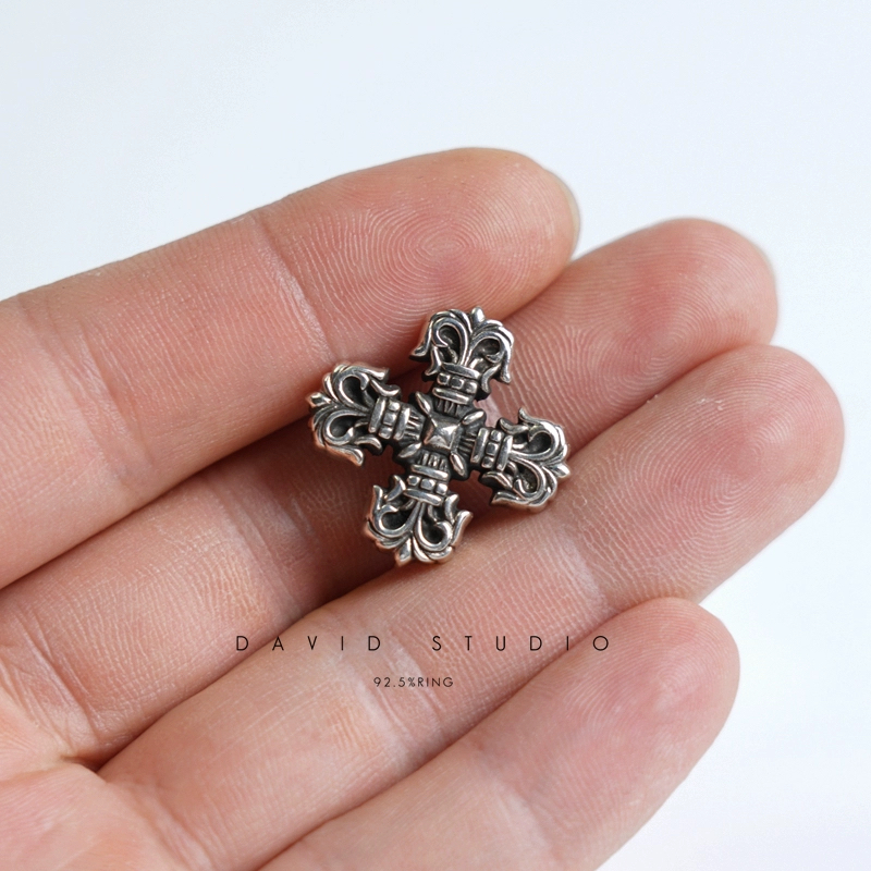 Chrome Hearts Filigree Cross Rivet Buckle